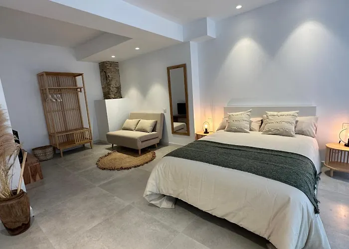 Art Homes Lavadero 3* Valence